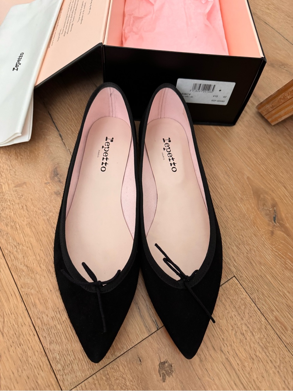Repetto Black Suede Brigitte Pointed Ballet Flats size 42